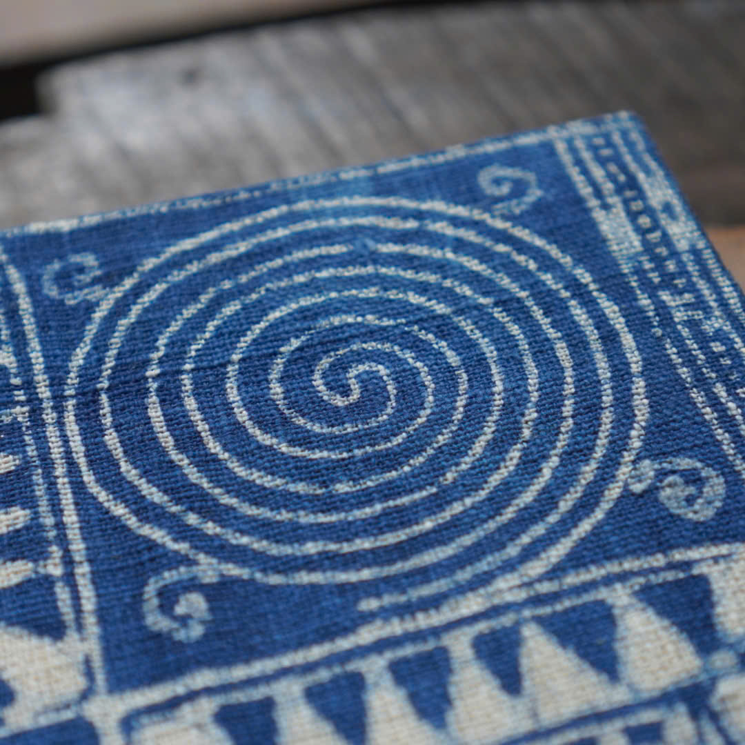 Handmade Indigo-Dyed Hmong Ethnic Travel Notebook Journal Christmas Gift – Eco-friendly and Artisan-Crafted