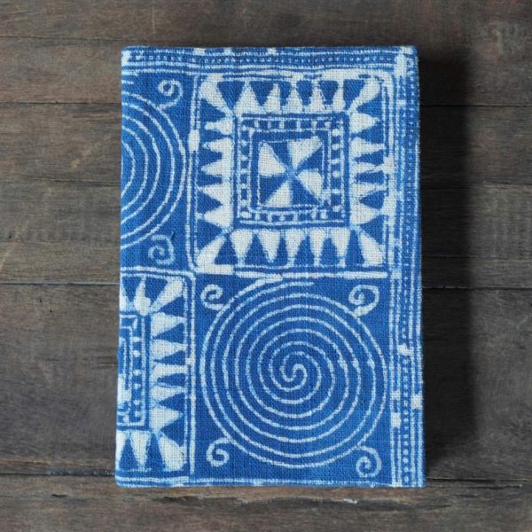 Handmade Indigo-Dyed Hmong Travel Notebook Journal Christmas Gift – Eco-friendly and Artisan-Crafted